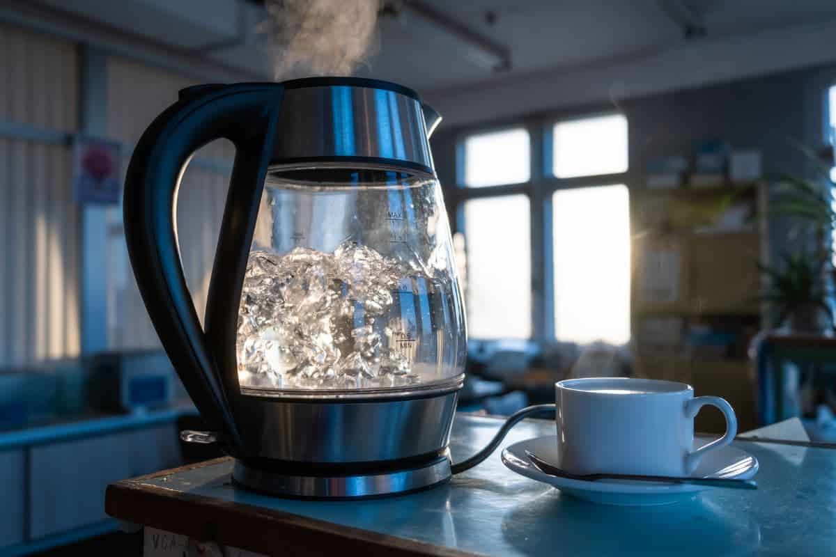 Best Safety Kettles for the Elderly
