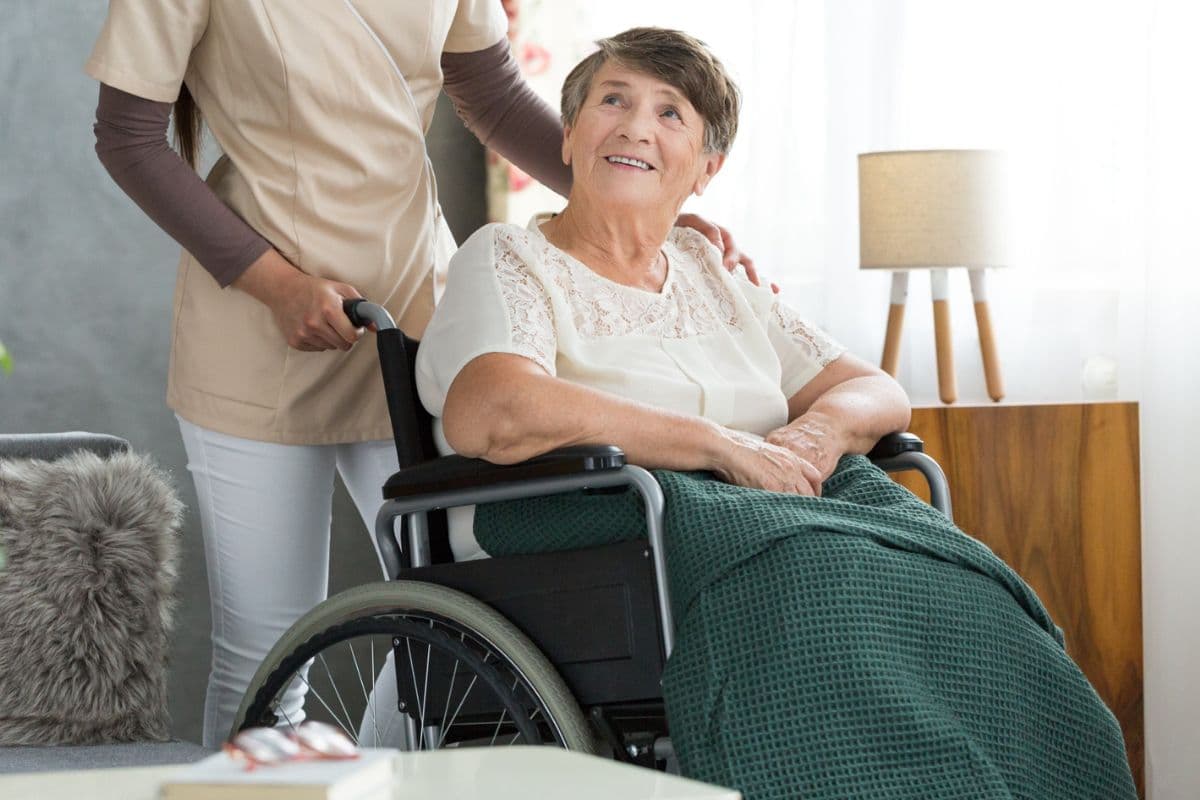 Size of Lap Blankets for Seniors