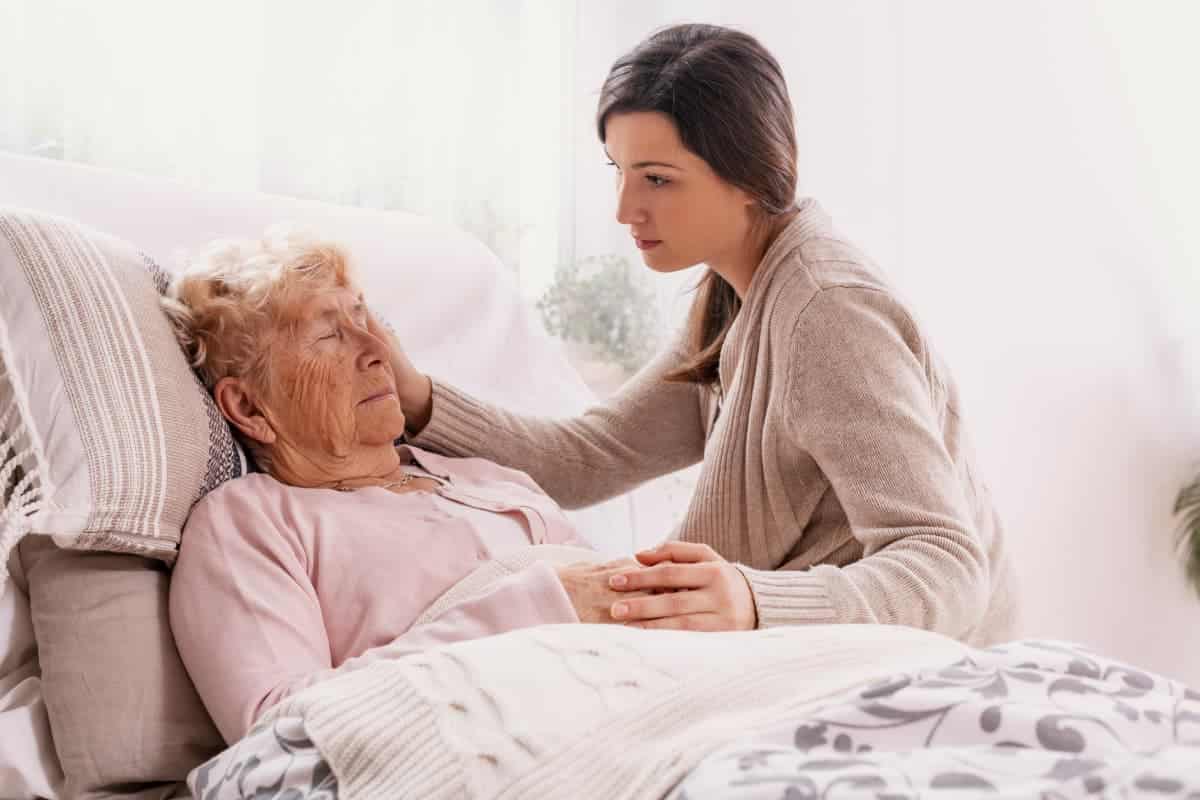 What To Do When an Elderly Parent Can't Get Out of Bed